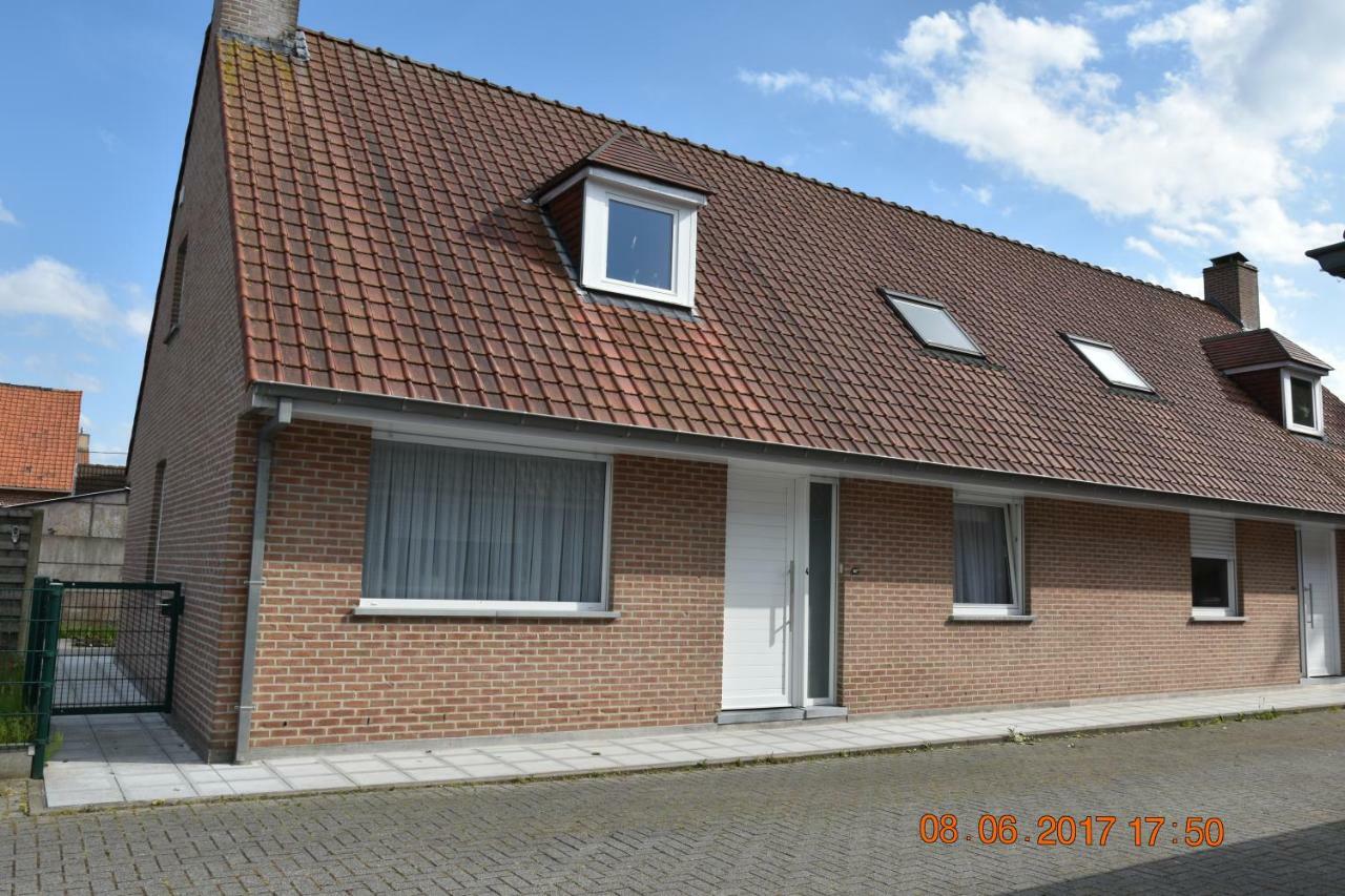 Damon II Poelkapelle Exterior foto